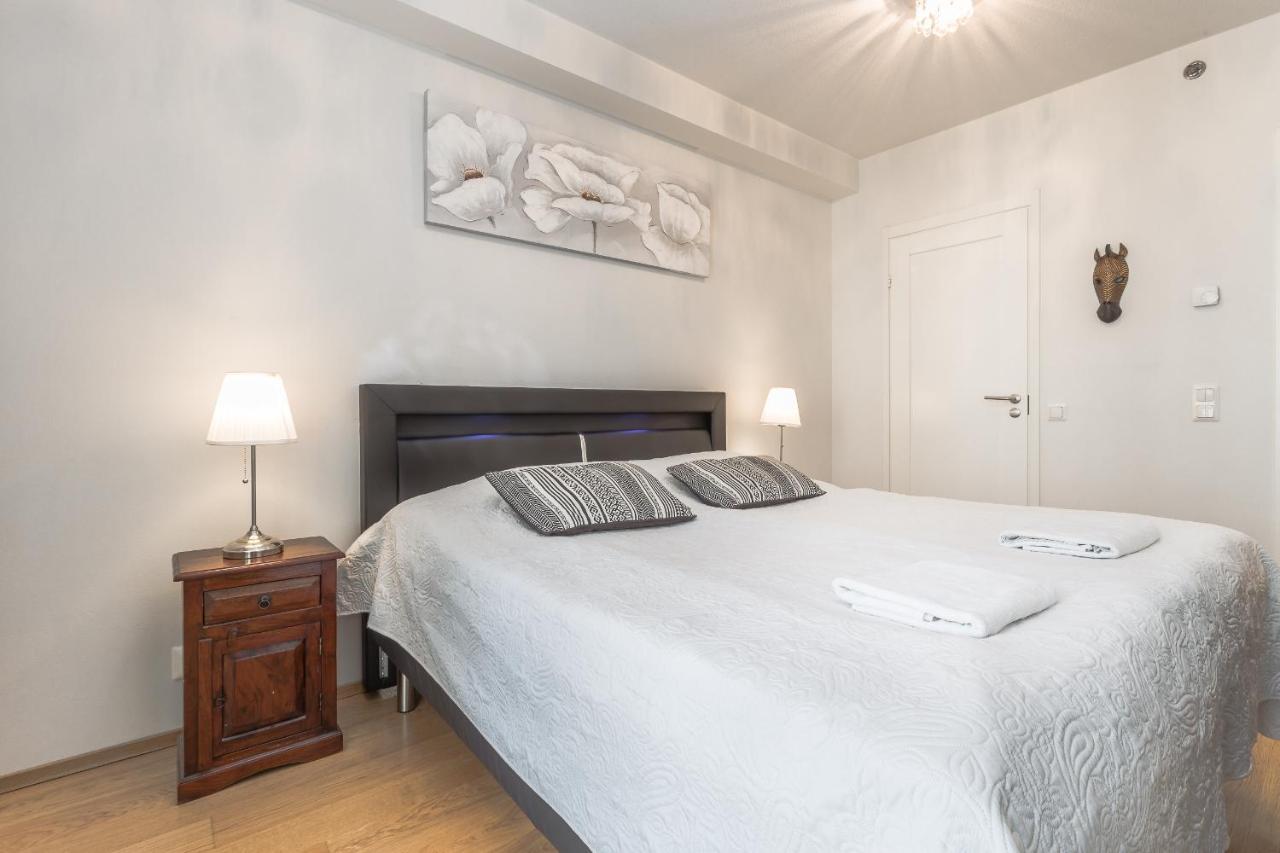 Go Happy Mikonkatu 11, Modern 2 Bedroom With Balcony Huoneisto